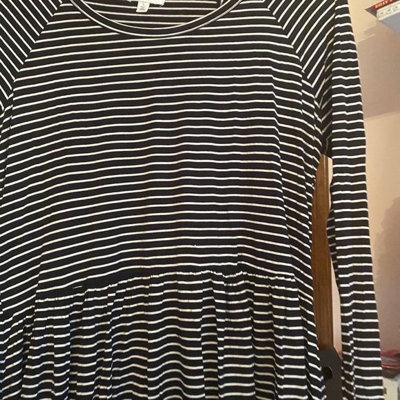 BP Peplum Top - Picture 2 of 3